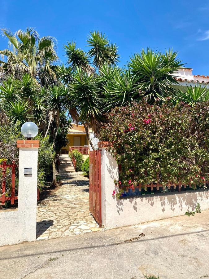 La Casa Dei Bouganville - Lo Stagnone Isole Egadi マルサラ エクステリア 写真